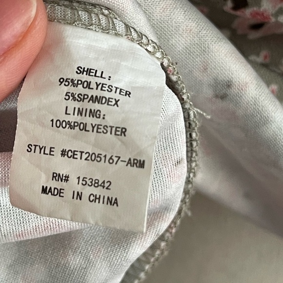 SQUARE NECK LONG SLEEVE FLORAL PRINT TOP IN TAUPE BLUSH - Picture 6 of 7